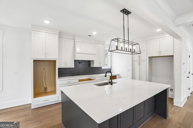 3265 Hilltop Circle, Marietta, GA 30066