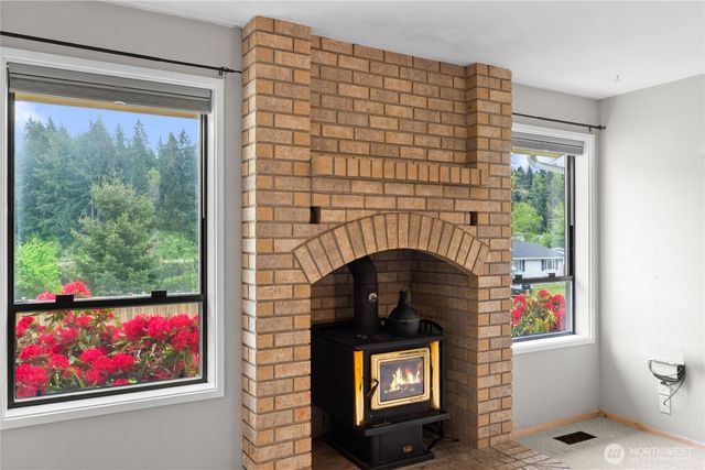 31312 62nd Avenue S, Roy, WA 98580