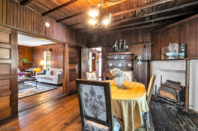439 Lakeside Blvd, Hopatcong Boro, NJ 07843