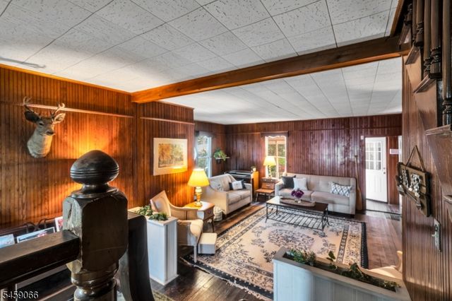 439 Lakeside Blvd, Hopatcong Boro, NJ 07843