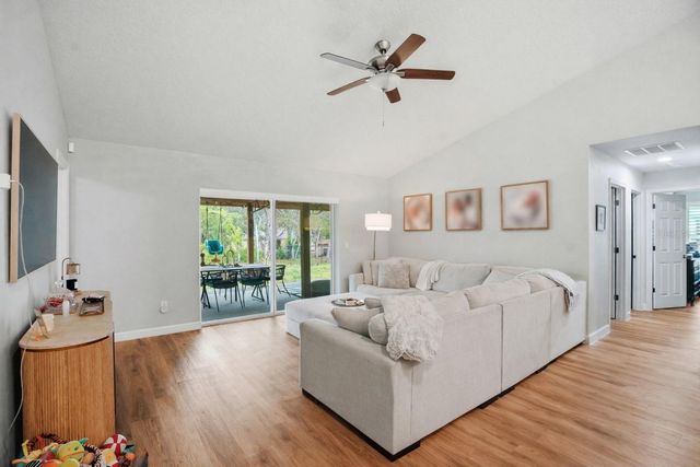 12223 PEREGRINE FALCON AVENUE, Weeki Wachee, FL 34614