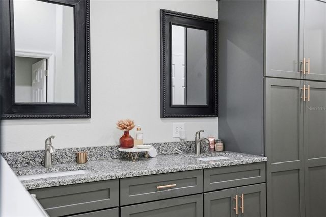 12223 PEREGRINE FALCON AVENUE, Weeki Wachee, FL 34614