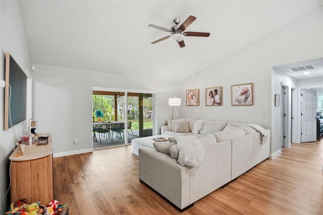 12223 PEREGRINE FALCON AVENUE, Weeki Wachee, FL 34614