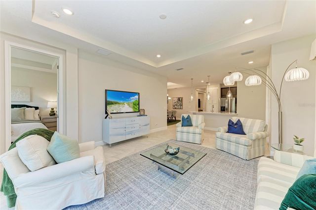 6179 MESA GLEN, Bradenton, FL 34203