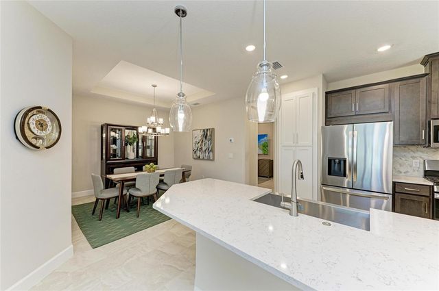6179 MESA GLEN, Bradenton, FL 34203