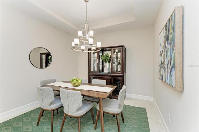 6179 MESA GLEN, Bradenton, FL 34203