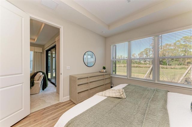 6179 MESA GLEN, Bradenton, FL 34203
