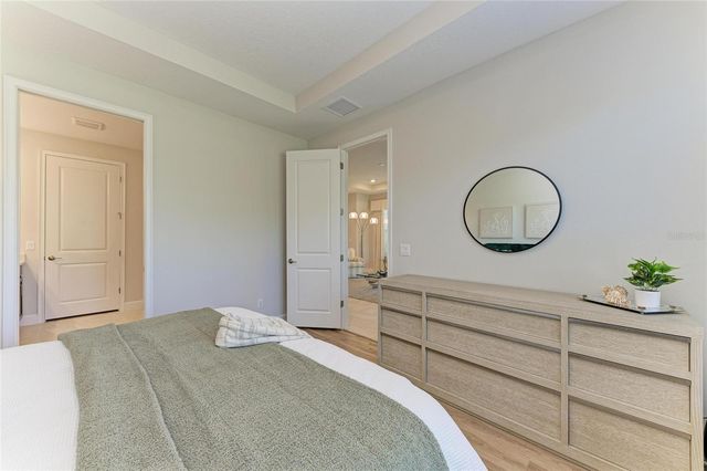 6179 MESA GLEN, Bradenton, FL 34203