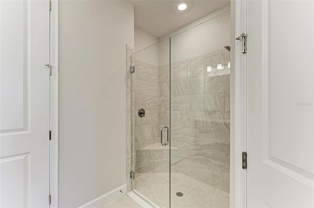 6179 MESA GLEN, Bradenton, FL 34203