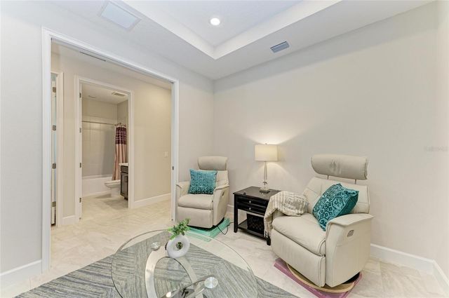 6179 MESA GLEN, Bradenton, FL 34203