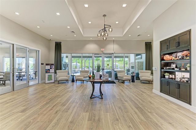 6179 MESA GLEN, Bradenton, FL 34203