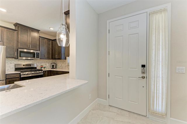 6179 MESA GLEN, Bradenton, FL 34203