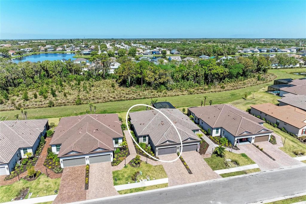 6179 MESA GLEN, Bradenton, FL 34203