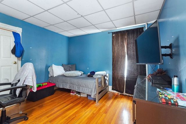 32 Park Rd 1, Brockton, MA 02301