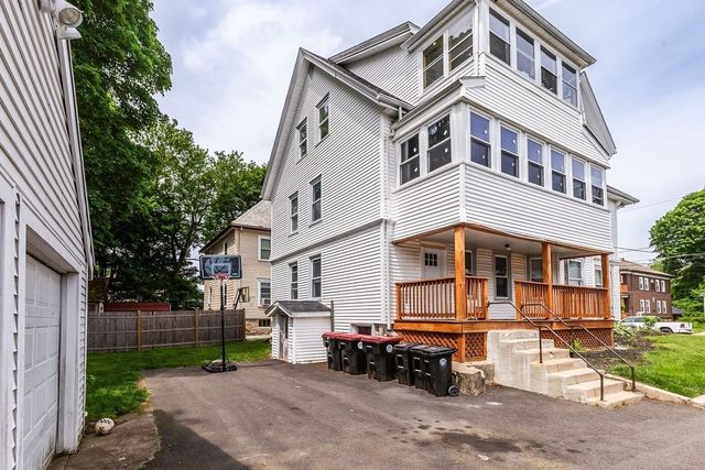 32 Park Rd 1, Brockton, MA 02301