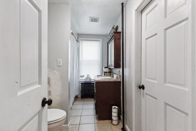 32 Park Rd 1, Brockton, MA 02301