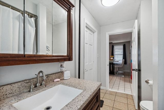 32 Park Rd 1, Brockton, MA 02301