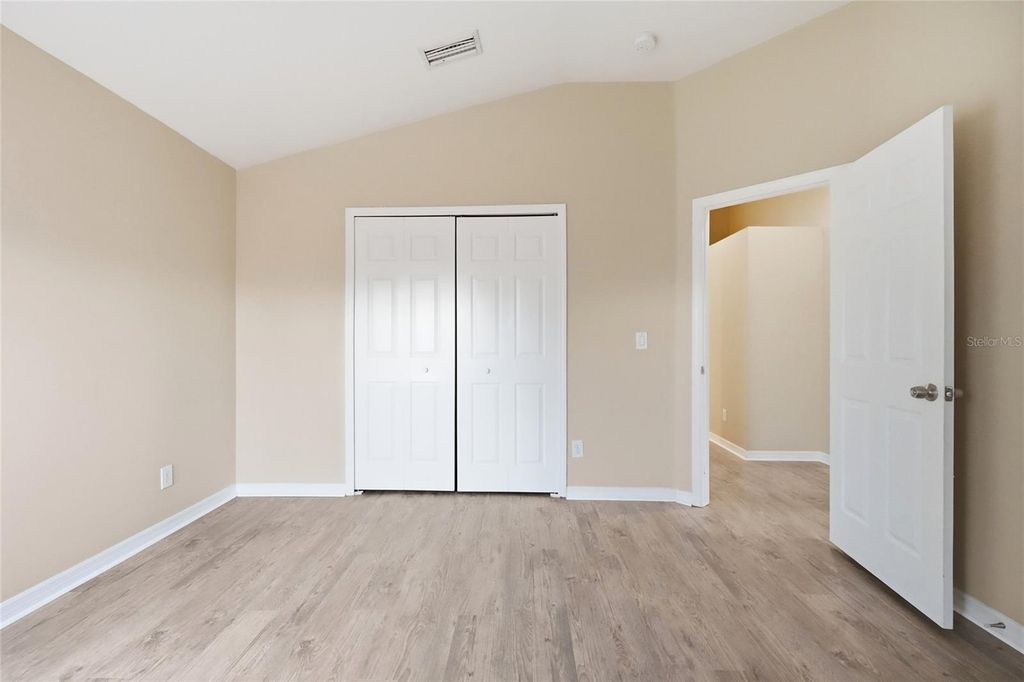 Image 11 of property listing at 6127 46TH STREET E, Bradenton, FL 34203