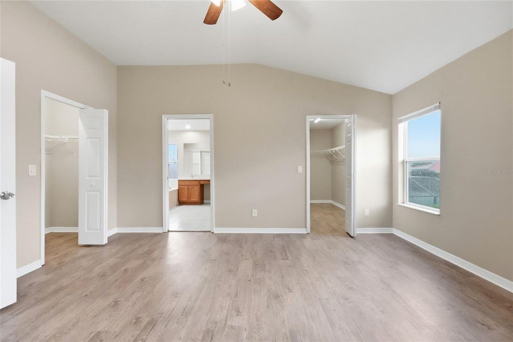 Image 27 of property listing at 6127 46TH STREET E, Bradenton, FL 34203