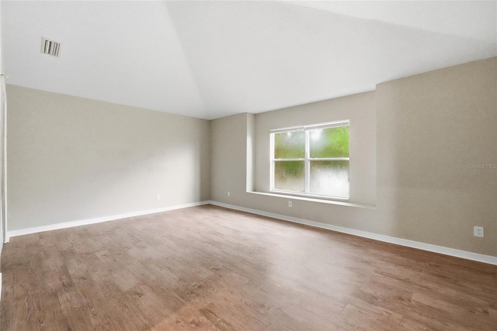 Image 33 of property listing at 6127 46TH STREET E, Bradenton, FL 34203