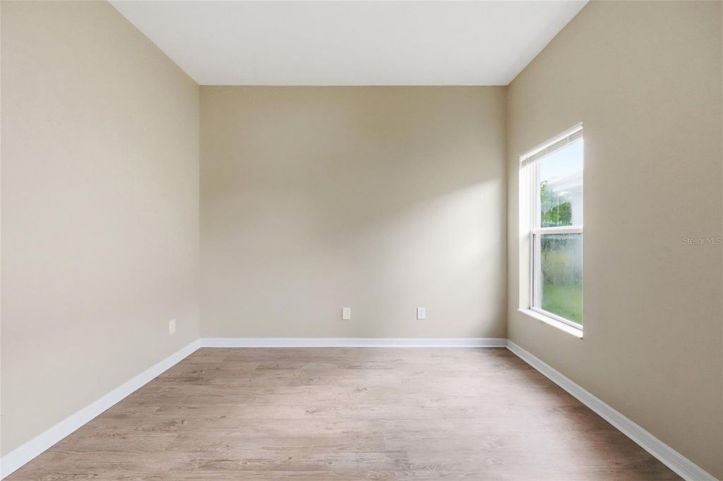 Image 39 of property listing at 6127 46TH STREET E, Bradenton, FL 34203