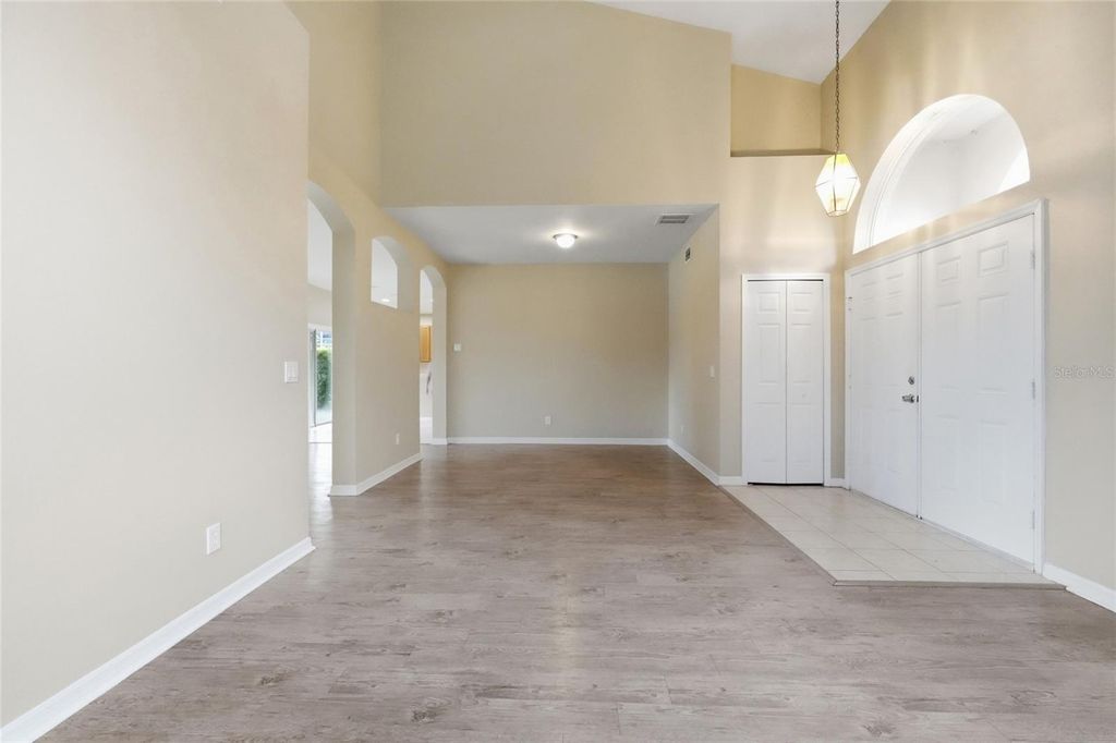 Image 43 of property listing at 6127 46TH STREET E, Bradenton, FL 34203
