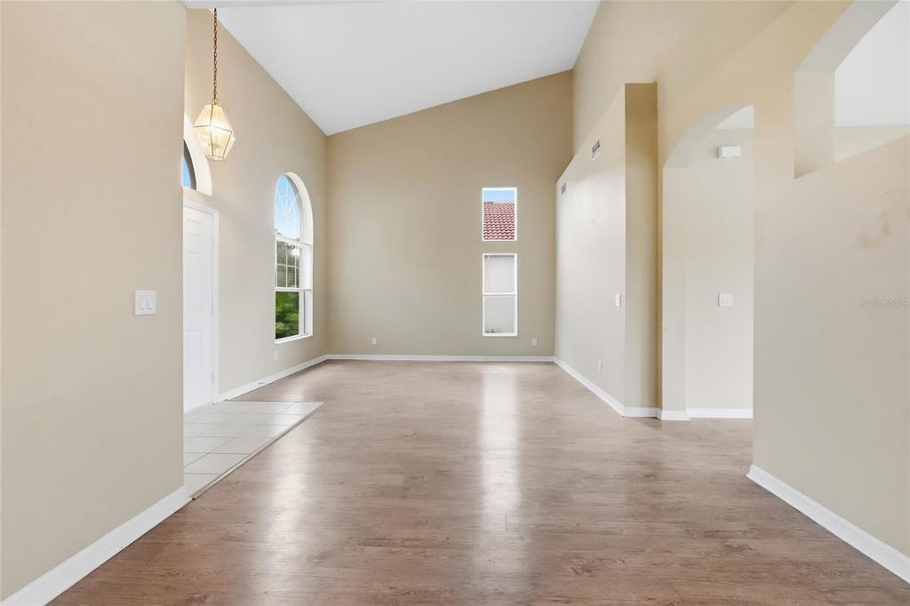 Image 46 of property listing at 6127 46TH STREET E, Bradenton, FL 34203