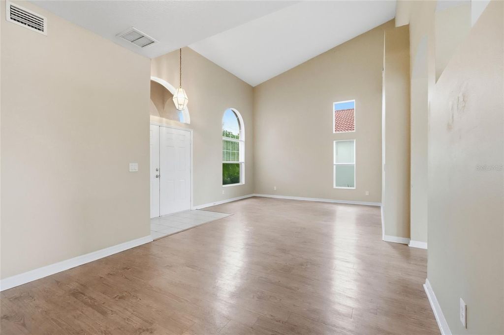 Image 47 of property listing at 6127 46TH STREET E, Bradenton, FL 34203