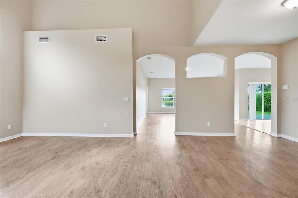 Image 48 of property listing at 6127 46TH STREET E, Bradenton, FL 34203