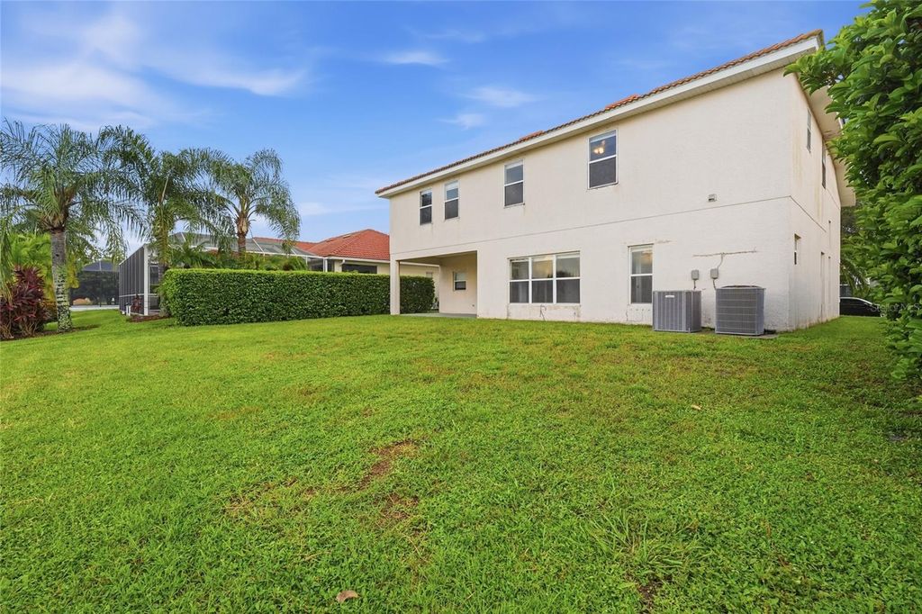 Image 65 of property listing at 6127 46TH STREET E, Bradenton, FL 34203