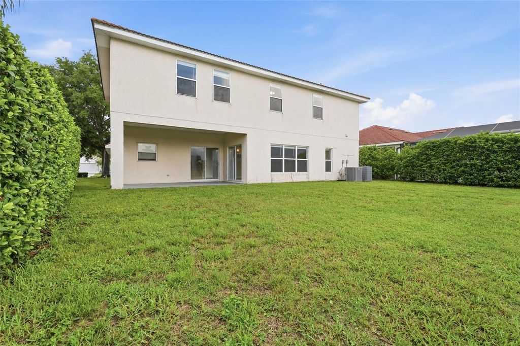 Image 67 of property listing at 6127 46TH STREET E, Bradenton, FL 34203