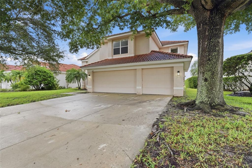 Image 10 of property listing at 6127 46TH STREET E, Bradenton, FL 34203