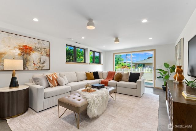 5231 S Othello Street, Seattle, WA 98118