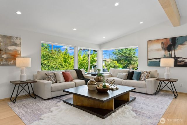 5231 S Othello Street, Seattle, WA 98118