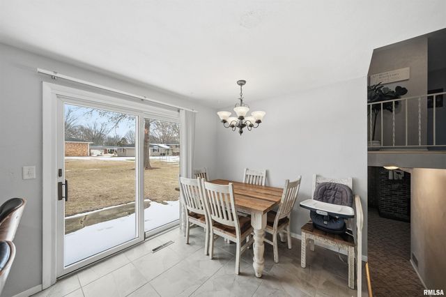 604 IVY Lane, Tremont, IL 61568