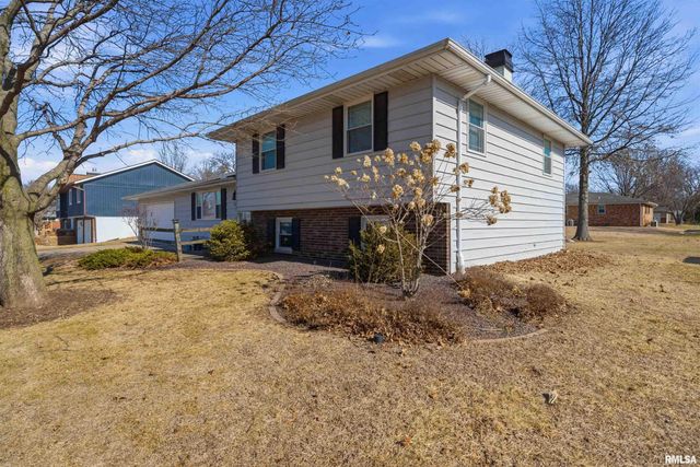 604 IVY Lane, Tremont, IL 61568