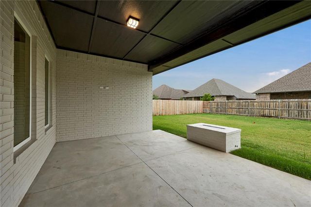 9313 NW 79th Terrace, Yukon, OK 73099