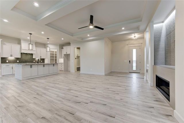9313 NW 79th Terrace, Yukon, OK 73099