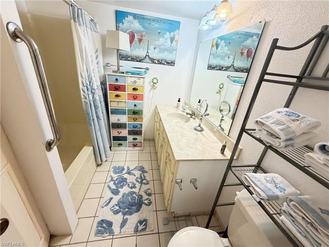 1747 Pebble Beach DR 110, Fort Myers, FL 33907