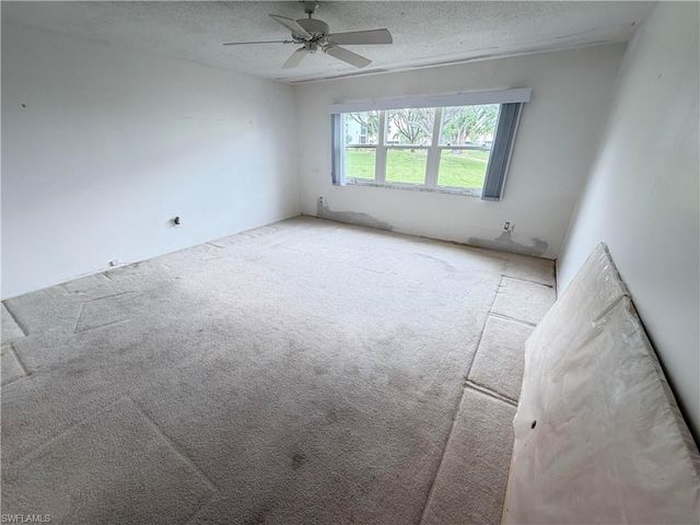 1747 Pebble Beach DR 110, Fort Myers, FL 33907