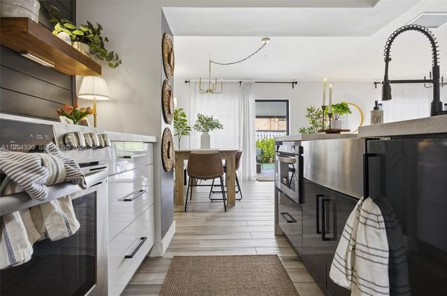 14019 SW 67th Ter, Miami, FL 33183