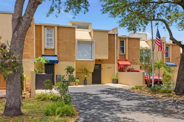 14019 SW 67th Ter, Miami, FL 33183