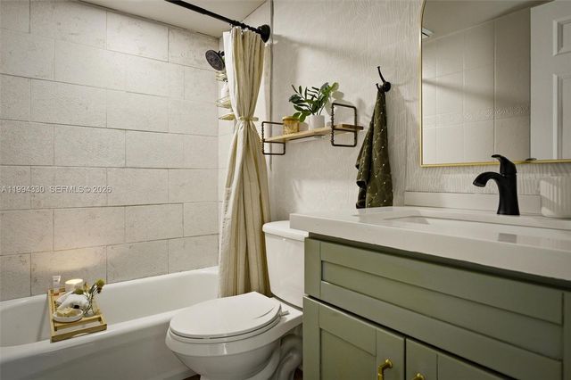 14019 SW 67th Ter, Miami, FL 33183