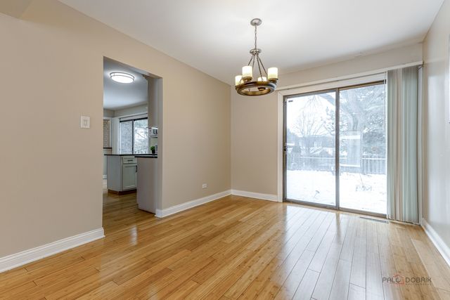 2431 Cobblewood Drive, Northbrook, IL 60062