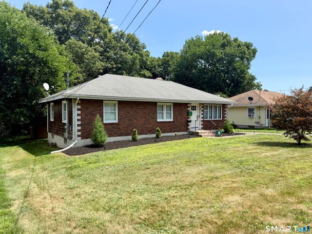 25 Radding Street, Manchester, CT 06042
