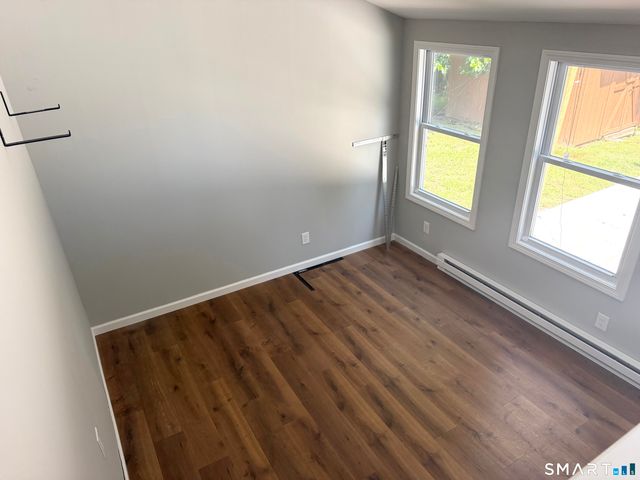 25 Radding Street, Manchester, CT 06042