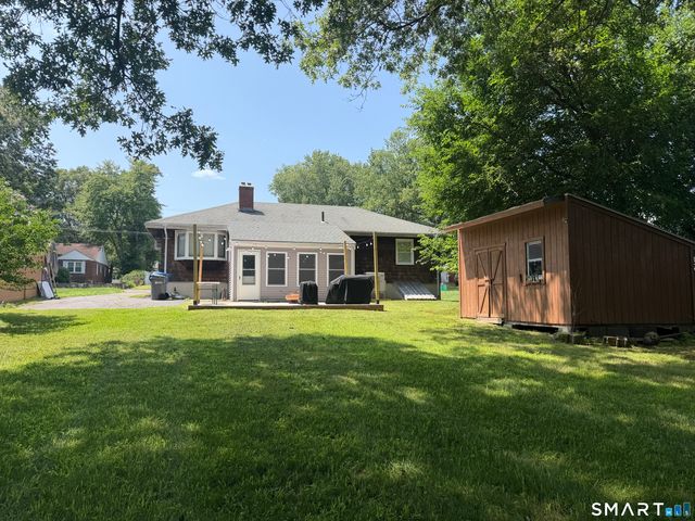 25 Radding Street, Manchester, CT 06042