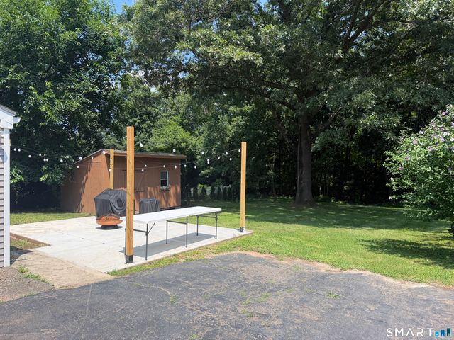 25 Radding Street, Manchester, CT 06042
