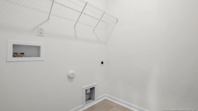 281 Maddox Drive, Aberdeen, NC 28315