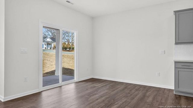 281 Maddox Drive, Aberdeen, NC 28315